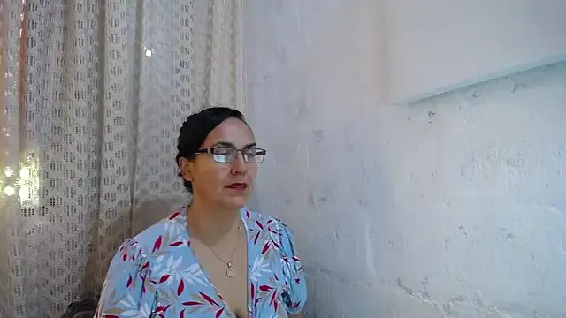 Freechat gabbyparker_ on StripChat