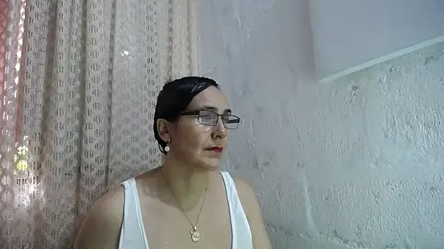 Freechat gabbyparker_ on StripChat