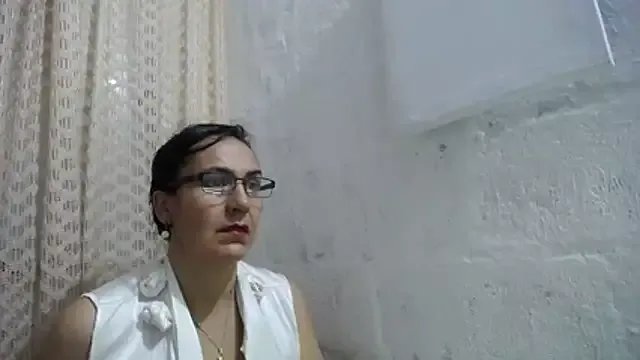 Freechat gabbyparker_ on StripChat