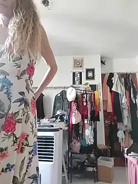 Giantonelawow on StripChat