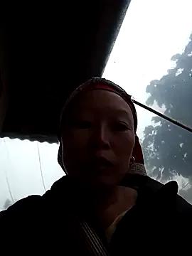 girl-hot2x — ni v th dm