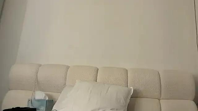 Freechat GiuliaDollx on StripChat