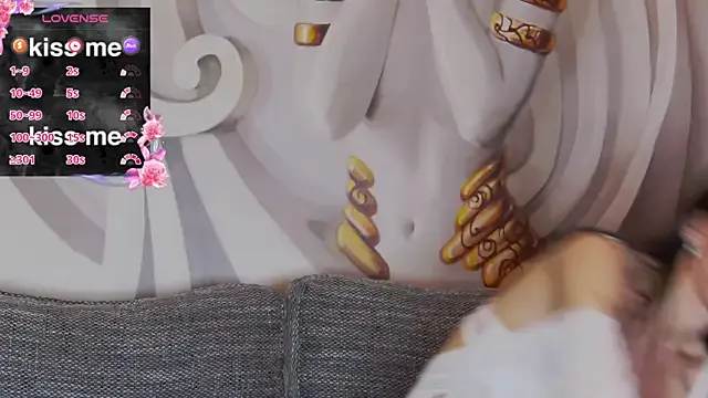 Freechat hailey_peach on StripChat