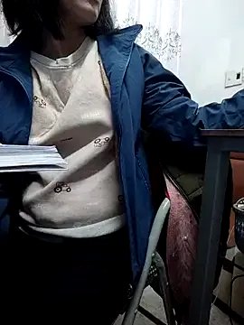 Haralushiaaa on StripChat 