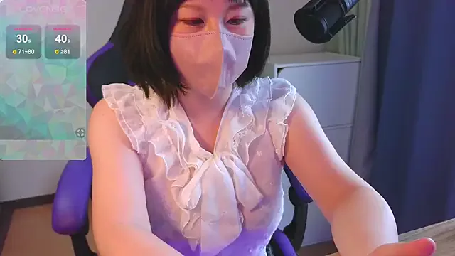 Freechat hazuki_8008 on StripChat