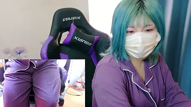 Freechat hazuki_8008 on StripChat