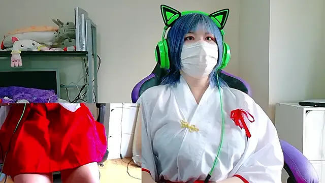 Freechat hazuki_8008 on StripChat