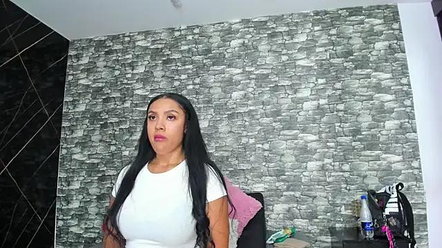 Freechat HeidyWillss on StripChat