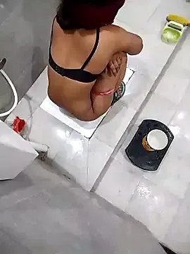 Freechat Hey-mahi on StripChat