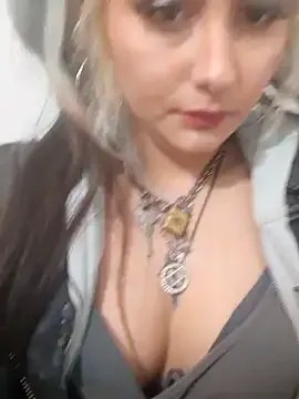 Hollywouldd on StripChat 