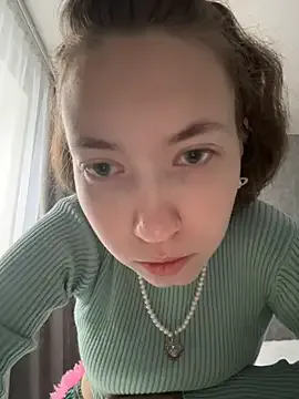 Freechat Holy_Poly on StripChat