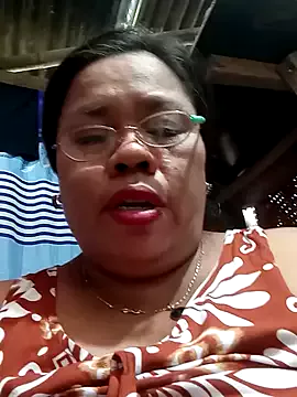 Freechat Huge_mama69 on StripChat