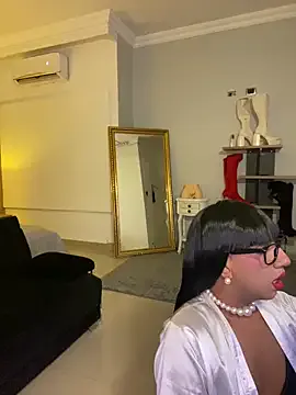 Freechat IsabellaDarrell_ts on StripChat