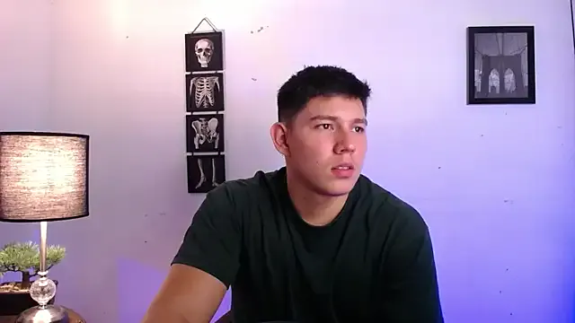 Freechat JamesCr_ on StripChat