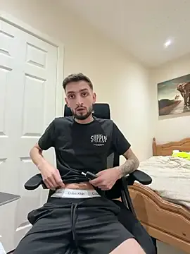 Freechat Juliann69Ramiro on StripChat