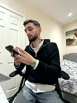 Freechat Juliann69Ramiro on StripChat