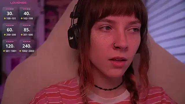 Freechat juliapie on StripChat