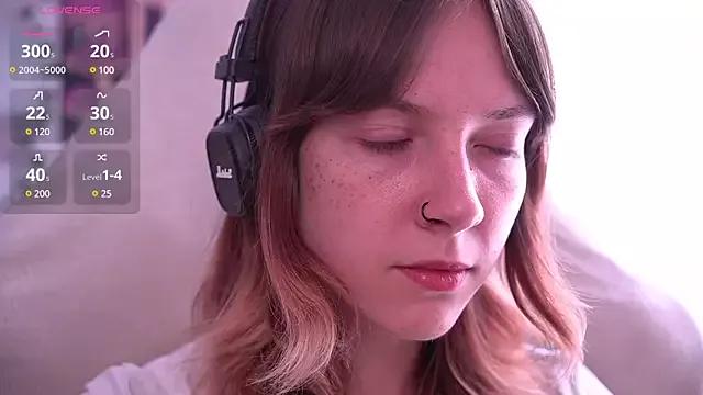 Freechat juliapie on StripChat