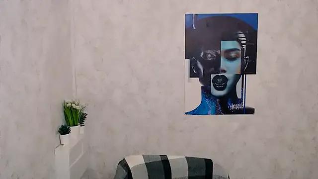 KarolinaRosse_ — stand up and tease with a T-shirt