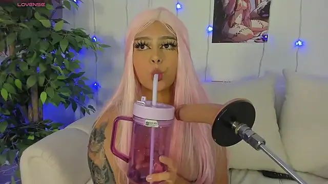 Freechat kath_kitty on StripChat