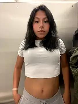 Katherinm — Take off me bra and make horny