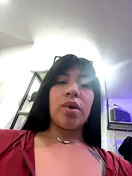 Freechat kim_monti on StripChat