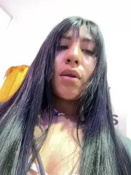 Freechat kim_monti on StripChat