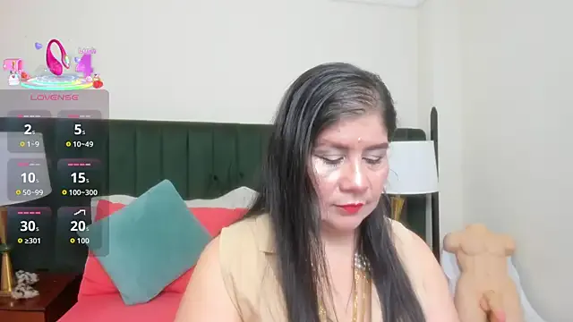 Freechat kiraGeiner on StripChat