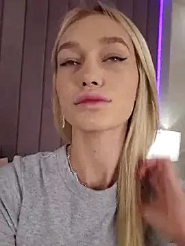 Freechat KristinaDane on StripChat