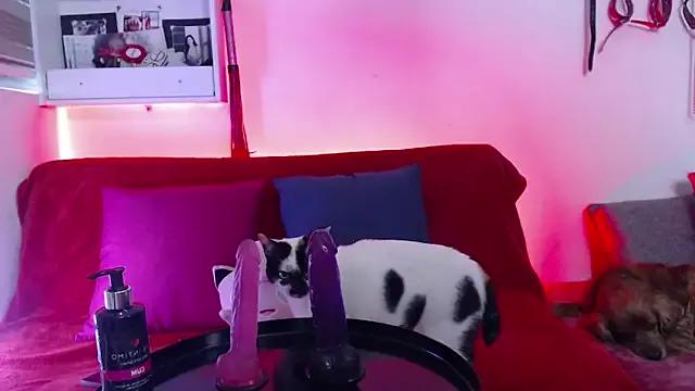 Private Lexxi_and_RedWidow on StripChat