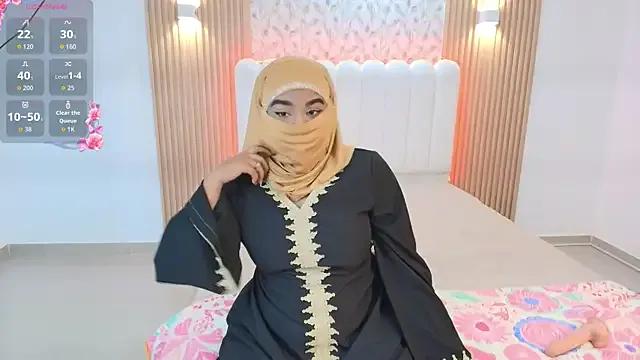 Lina_arabiann — spanks my ass