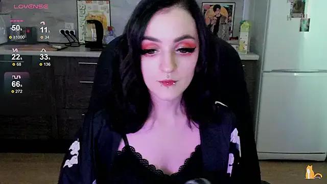 Freechat linaa__tyaan on StripChat