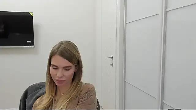 Freechat LinaBey on StripChat