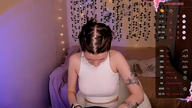 Freechat LinaBlossom_ on StripChat