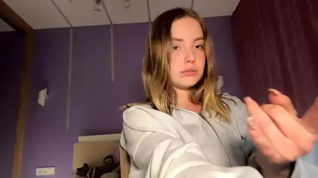 Freechat LinaMoonBlessed on StripChat