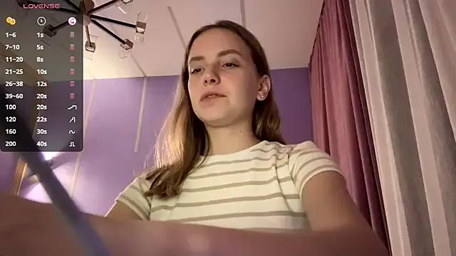 Freechat LinaMoonBlessed on StripChat