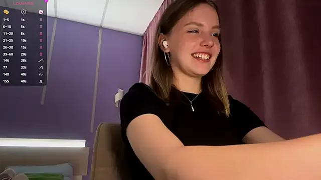 Freechat LinaMoonBlessed on StripChat