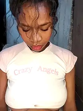 Freechat Little_angell0 on StripChat