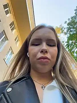 Freechat Liza_risky on StripChat