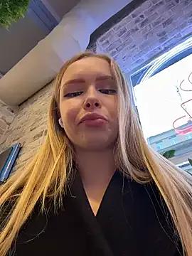 Freechat Liza_risky on StripChat