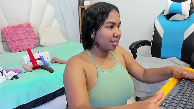 Lizzie_Williams_ on StripChat 