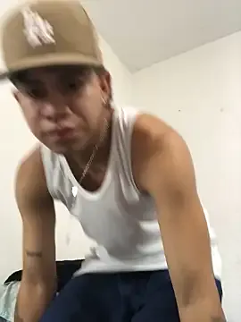 Private logannth on StripChat