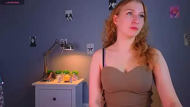 LorettaGladman on StripChat 