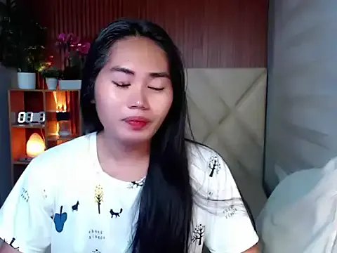 Freechat Lovelymay17 on StripChat