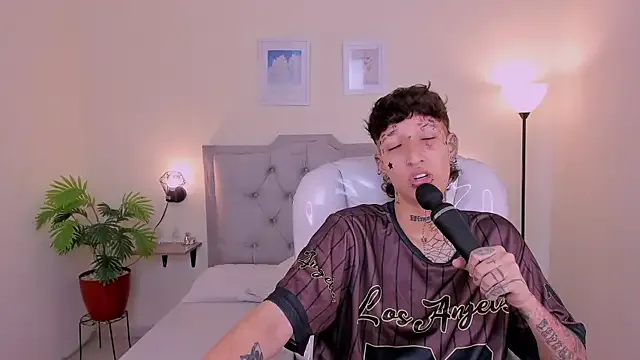 Freechat Luci_Rose on StripChat