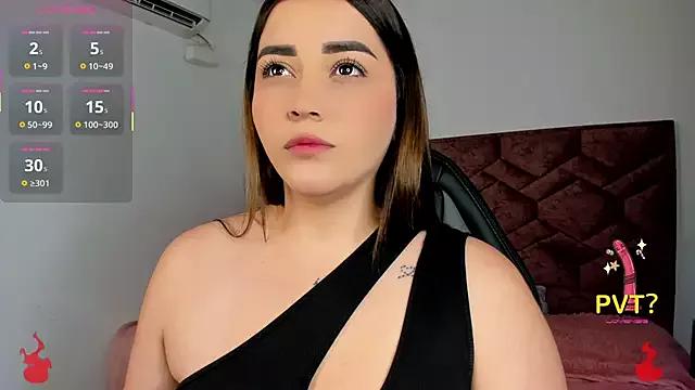 Lucia_star__ on StripChat