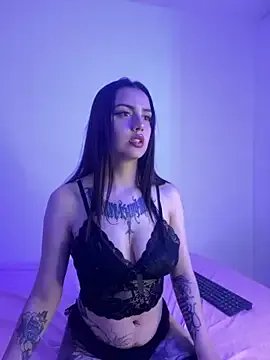 Freechat Lucy_699 on StripChat