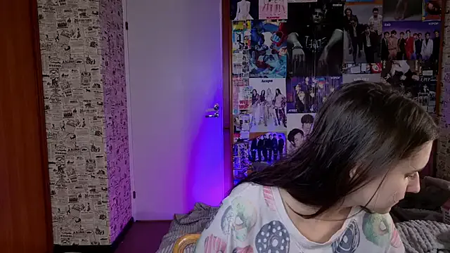 Freechat LucyRose3 on StripChat