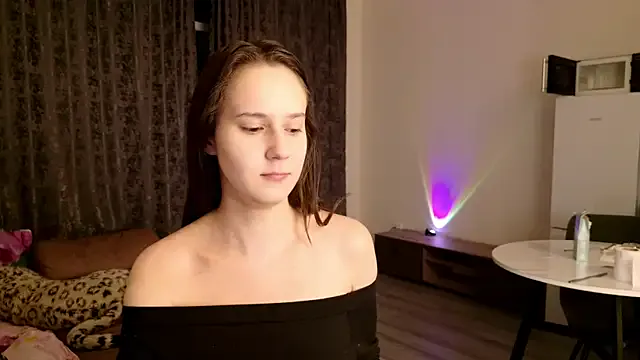 Freechat LucyRose3 on StripChat