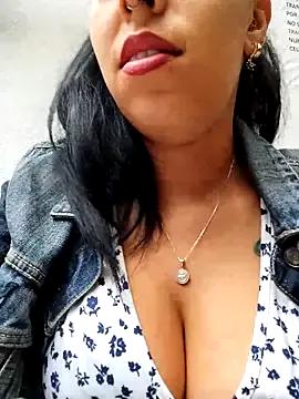 Luianna on StripChat